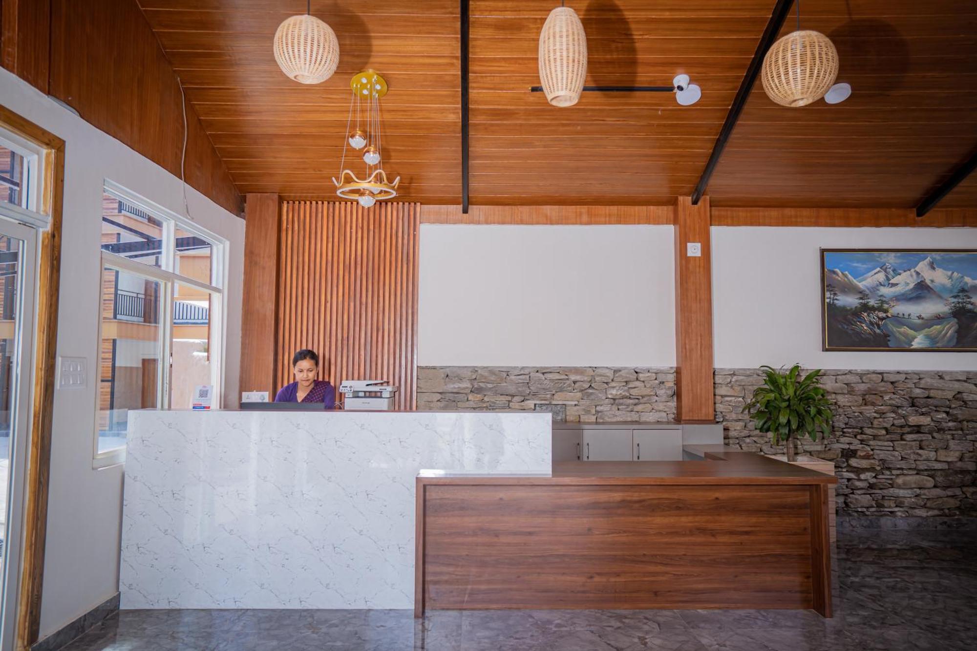 Majestic Lake Front Hotel & Suites Pokhara Extérieur photo
